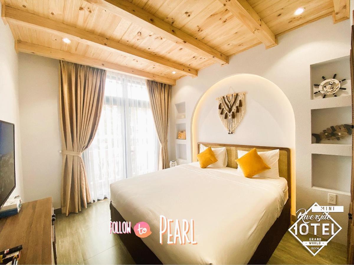 Riverside Mini Hotel Grand World Duong Dong Exterior foto