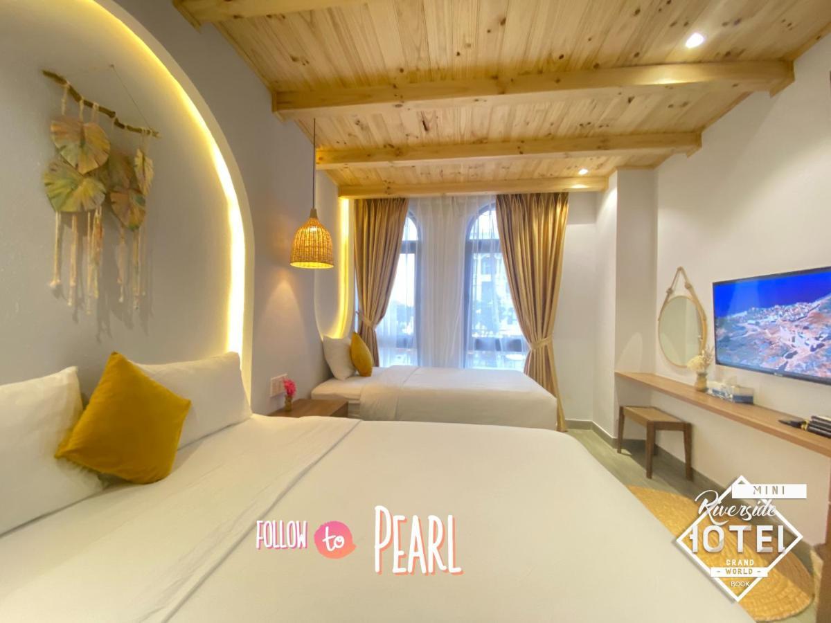 Riverside Mini Hotel Grand World Duong Dong Exterior foto
